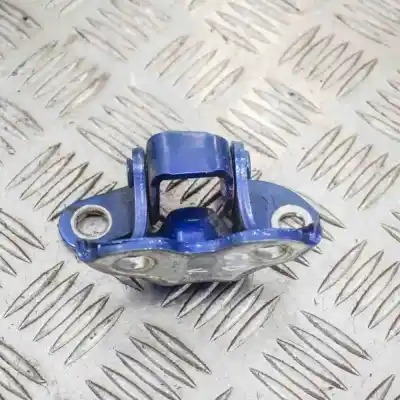 Автозапчастина б/у петель правих задніх дверей для TOYOTA HILUX VII PICK-UP _N1_, _N2_, _N3_ (2004-..) Pick-up Посилання на OEM IAM   