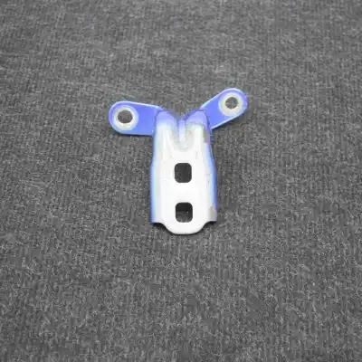 Pezzo di ricambio per auto di seconda mano cerniera porta anteriore sinistra per opel mokka / mokka x (2012-..) off-road riferimenti oem iam p14204  