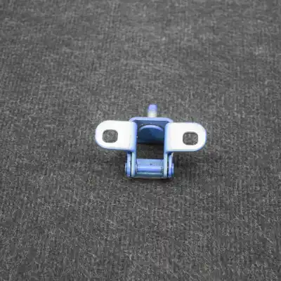 Автозапчастина б/у петля кришки багажника для opel mokka / mokka x (2012-..) off-road посилання на oem iam   