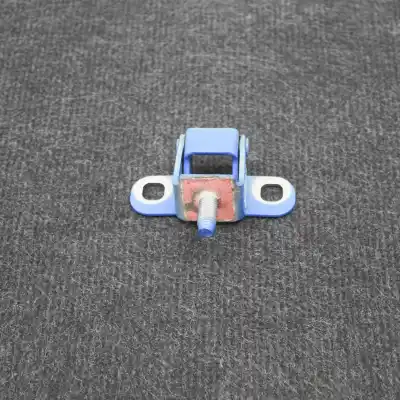 Автозапчастина б/у петля кришки багажника для opel mokka / mokka x (2012-..) off-road посилання на oem iam   