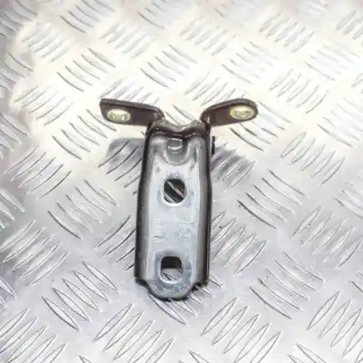 Second-hand car spare part Right Rear Door Hinge for OPEL MOKKA / MOKKA X (2012-..) Off-road OEM IAM references A046057  