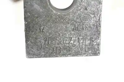 Second-hand car spare part left front door hinge for bmw x6 e71, e72 (2007-2014) oem iam references 7068073,7068077  