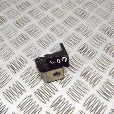 Pezzo di ricambio per auto di seconda mano Cerniera Porta Posteriore Destra per SKODA KAMIQ (2019-..) Off-road Riferimenti OEM IAM 8X0831404E  