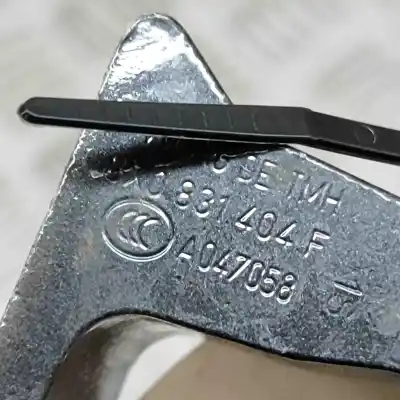 Peça sobressalente para automóvel em segunda mão dobradiça da porta traseira direita por volkswagen id.4 e21 (2020-..) off-road referências oem iam 8x0831404f  