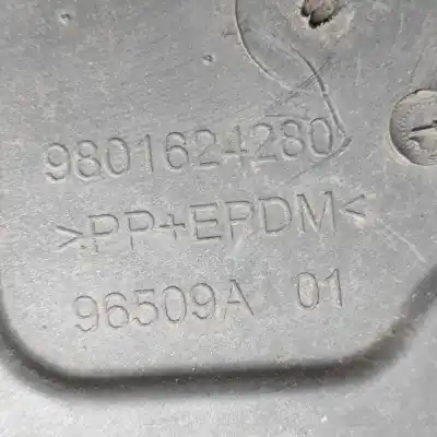 Peça sobressalente para automóvel em segunda mão cave de roda traseira direita por citroen c4 cactus (2014-..) hatchback referências oem iam 9801624280  