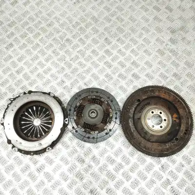 Pezzo di ricambio per auto di seconda mano kit frizione per citroen c4 cactus (2014-..) hatchback riferimenti oem iam 9801354980,9801354780  