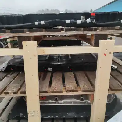 İkinci el araba yedek parçası Akü için TESLA MODEL 3 (2018-..) OEM IAM referansları 1700012-00-D  