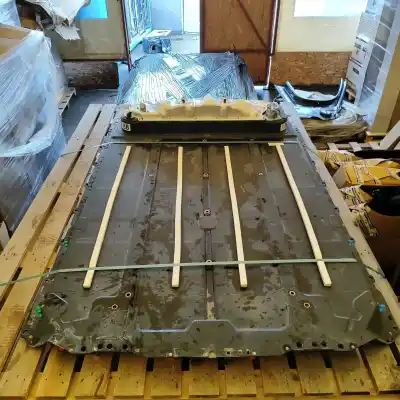 İkinci el araba yedek parçası Akü için TESLA MODEL 3 (2018-..) OEM IAM referansları 1522312-87-D,76.8KWH  