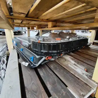 Second-hand car spare part Battery for TESLA MODEL 3 (2018-..) OEM IAM references 1700012-00-C  