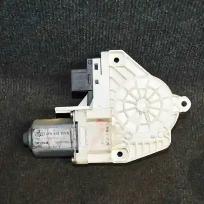Pièce détachée automobile d'occasion Moteur Lève Vitre Arrière Droite pour AUDI A6 4F2, C6 (2004-2011) Références OEM IAM 4F09959802A  