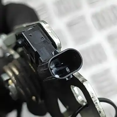 Автозапчастина б/у замок капота для opel mokka (2020-..) off-road посилання на oem iam 9822727680  