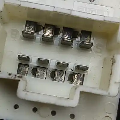 Pezzo di ricambio per auto di seconda mano interruttore alzacristalli anteriore destro per citroen c4 cactus (2014-..) hatchback riferimenti oem iam 98016298zd  