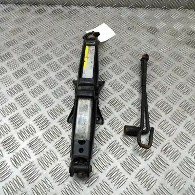 Автозапчасти б/у КОТ за AUDI A3 LIMOUSINE 8VS, 8VM (2013-2020) ссылки OEM IAM 8V0011031B,4H0011221  