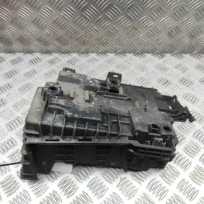 Peça sobressalente para automóvel em segunda mão caixa de bateria por citroen c4 cactus (2014-..) hatchback referências oem iam 9676054080  