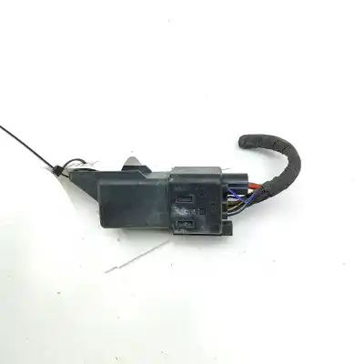 Автозапчасти б/у СВЕЧА НАКАЛИВАНИЯ за VOLKSWAGEN AMAROK 2H_, S1B (2010-2022) Pick-up ссылки OEM IAM 038907281D,0522120504  