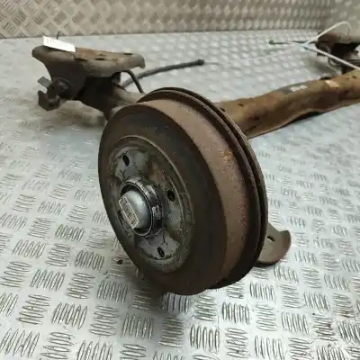 Peça sobressalente para automóvel em segunda mão charrió / suporte de eixo de trás por citroen c4 cactus (2014-..) hatchback referências oem iam 9674696980  