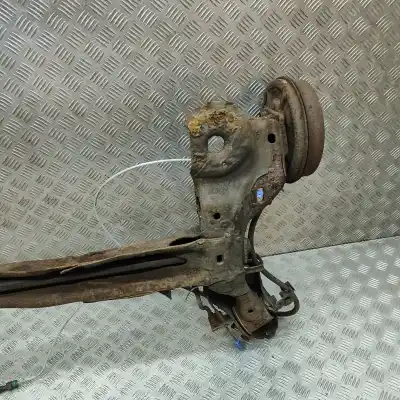 Peça sobressalente para automóvel em segunda mão charrió / suporte de eixo de trás por citroen c4 cactus (2014-..) hatchback referências oem iam 9674696980  