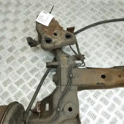 Peça sobressalente para automóvel em segunda mão charrió / suporte de eixo de trás por citroen c4 cactus (2014-..) hatchback referências oem iam 9674696980  
