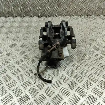 Автозапчастина б/у задній лівий гальмівний супорт для audi a3 limousine 8vs, 8vm (2013-2020) посилання на oem iam 8v0615423e,5q0015405dl  