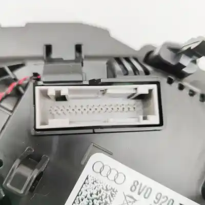 Автозапчастина б/у лічик километрів годинин для audi a3 limousine 8vs, 8vm (2013-2020) посилання на oem iam 8v0920790,0263742041  