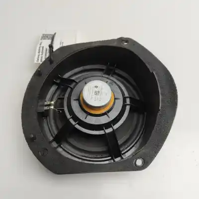 Автозапчастина б/у динамік правих задніх дверей для tesla model s (2012-..) hatchback посилання на oem iam 1004833-02-a  