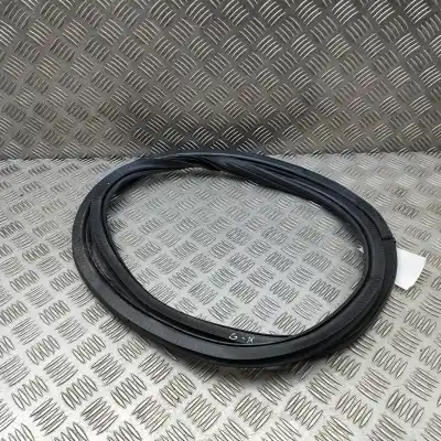 Pezzo di ricambio per auto di seconda mano gomma contorno porta per audi a3 limousine 8vs, 8vm (2013-2020) riferimenti oem iam 8v5833721  