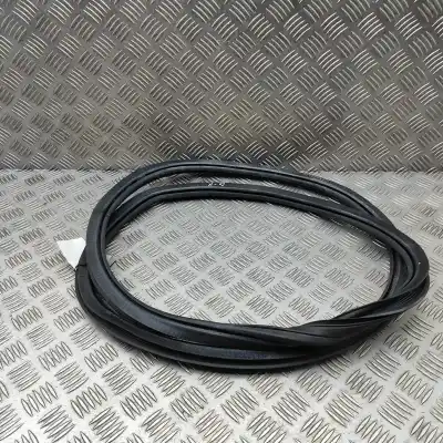 Pezzo di ricambio per auto di seconda mano Gomma Contorno Porta per AUDI A3 LIMOUSINE 8VS, 8VM (2013-2020) Riferimenti OEM IAM 8V5833721  