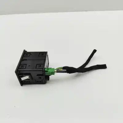 Pezzo di ricambio per auto di seconda mano connettore usb per audi a3 limousine 8vs, 8vm (2013-2020) riferimenti oem iam 81a035736  