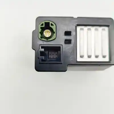 Pezzo di ricambio per auto di seconda mano connettore usb per audi a3 limousine 8vs, 8vm (2013-2020) riferimenti oem iam 81a035736  