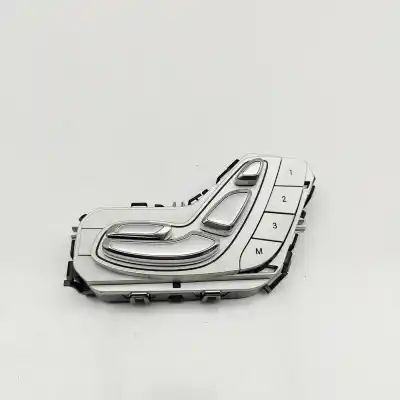 Recambio de automóvil de segunda mano de BOTONES DE CONTROL DEL ASIENTO DERECHO para MERCEDES-BENZ C W205 (2013-..) Sedan referencias OEM IAM A2059057851  