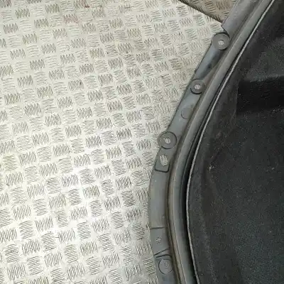 Автозапчастина б/у окрашувальник задніх ліхтарів для tesla model s (2012-..) hatchback посилання на oem iam 1059649-00-d,1063054-00-b  