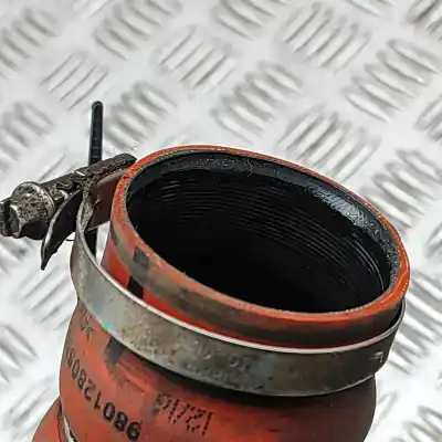 Peça sobressalente para automóvel em segunda mão tubo do intercooler por citroen c4 cactus (2014-..) hatchback referências oem iam 9801280580  