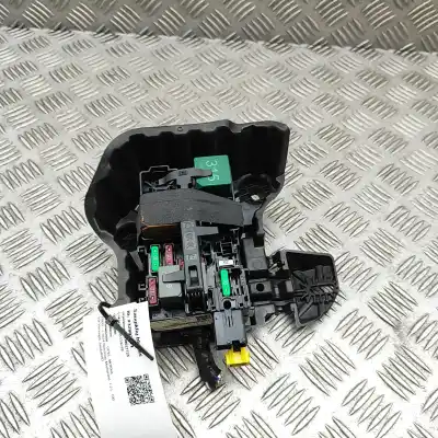 Pezzo di ricambio per auto di seconda mano scatola relè/fusibili per opel mokka (2020-..) off-road riferimenti oem iam 9806192580  