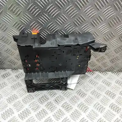 Pezzo di ricambio per auto di seconda mano scatola relè/fusibili per porsche cayenne 9pa (2002-2010) riferimenti oem iam 7l0937548c  