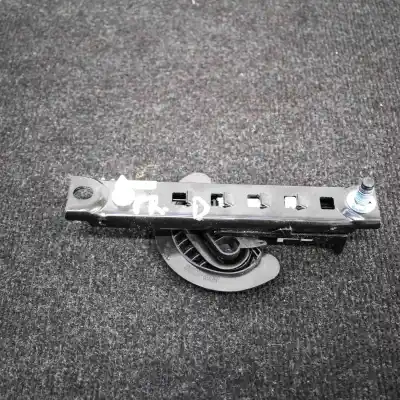 Second-hand car spare part Regulador De Altura Do Cinto Dianteiro Direito for OPEL MOKKA / MOKKA X (2012-..) Off-road OEM IAM references 13585757  