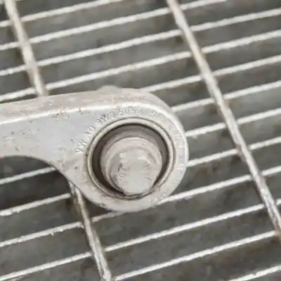 Автозапчастина б/у зв'язок правого заднього стабілізатора для audi a4 8w2, b9 (2015-..) sedan посилання на oem iam 8w0505465b  