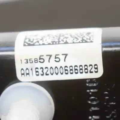 Автозапчасти б/у регулятор высоты ремня передней левой сиденья за opel mokka / mokka x (2012-..) off-road ссылки oem iam 13585757  