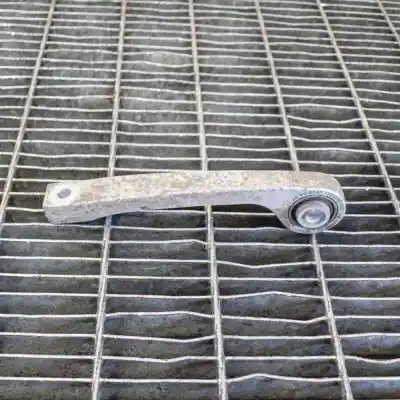 Автозапчастина б/у зв'язок правого заднього стабілізатора для audi a4 8w2, b9 (2015-..) sedan посилання на oem iam 8w0505465b  