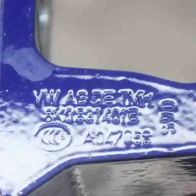 Автозапчастина б/у петель лівих задніх дверей для skoda octavia iii 5e3 (2012-2021) посилання на oem iam 8k0831401b  