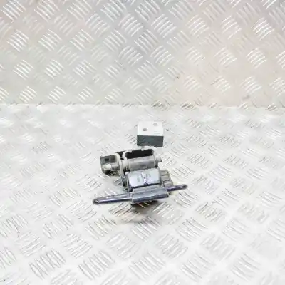 Автозапчасти б/у петля левой задней двери за audi a8 d3 4e2, 4e8 (2002-2010) ссылки oem iam 4e0833411c,4e0833335d  