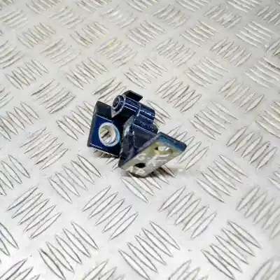 Pezzo di ricambio per auto di seconda mano Cerniera Porta Posteriore Sinistra per SKODA KAMIQ (2019-..) Off-road Riferimenti OEM IAM 8X0831403E,8X4833405A  