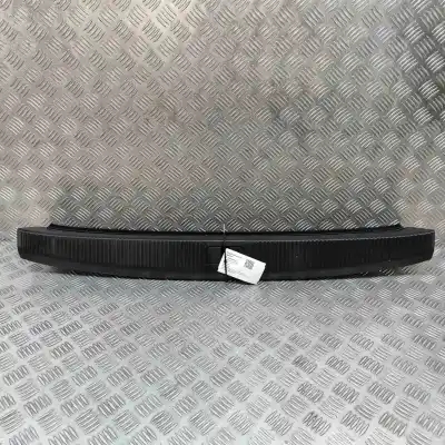 Peça sobressalente para automóvel em segunda mão Acabamento Fechadura Da Bagageira por AUDI A8 D3 4E2, 4E8 (2002-2010) Referências OEM IAM 4E0863471B  