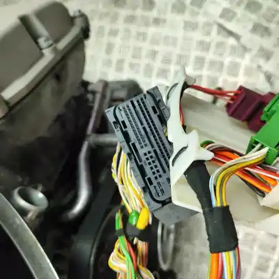 Second-hand car spare part complete engine for bmw 3 coupe e92 (2005-2013) oem iam references s65b40a  