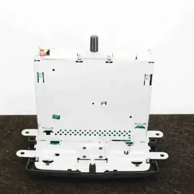Second-hand car spare part audio system / radio cd for dacia duster (2010-2018) oem iam references 281154137r  