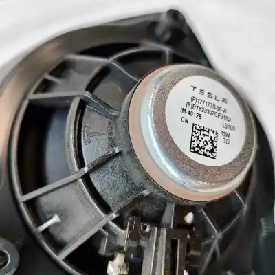 Pezzo di ricambio per auto di seconda mano rivestimento porte posteriore per tesla model y (2019-..) off-road riferimenti oem iam 177177800a,153668402g  