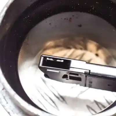 Автозапчасти б/у расходомер воздуха за audi a5 8t3 (2007-2016) ссылки oem iam 059906481n  