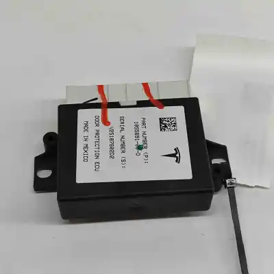 Pezzo di ricambio per auto di seconda mano Centralina Porta Posteriore Sinistra per TESLA MODEL X (2013-..) Hatchback Riferimenti OEM IAM 1055891-00-D  