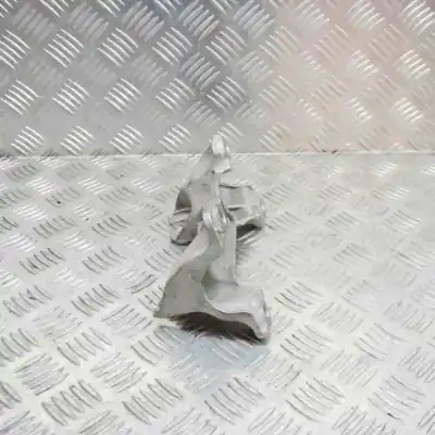 Second-hand car spare part gearbox support for bmw x3 e83 (2003-2011) oem iam references 6796613  