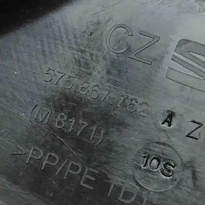 Peça sobressalente para automóvel em segunda mão revestimento direito da bagageira por seat ateca kh7 (2016-..) off-road referências oem iam 575867762a  