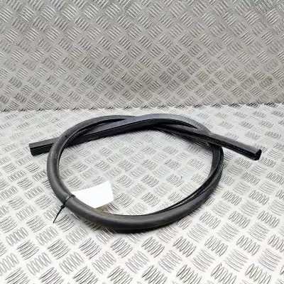 Peça sobressalente para automóvel em segunda mão Junta Vedante Da Porta por AUDI A5 8T3 (2007-2016) Referências OEM IAM 8T0831707D  